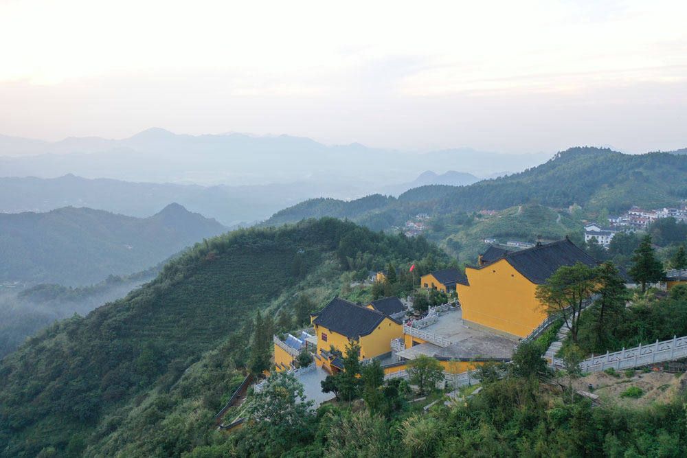 【视频】傍晚的九华山 霞光异彩 大美无限 生大欢喜心
